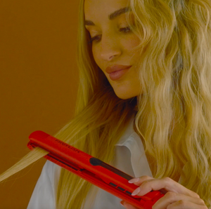 STRAIGHTENER WITH IONISER 28 MM